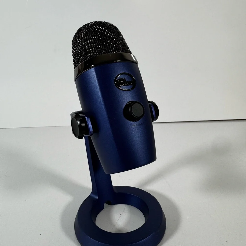Blue Yeti Nano USB Microphone Vivid Blue | Works Great | With USB Cable